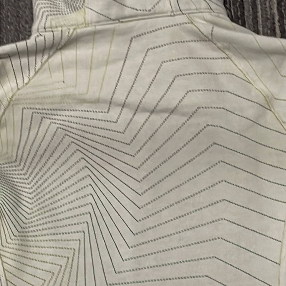 Lululemon Scooba Jacket size 6 - Picture 9 of 10